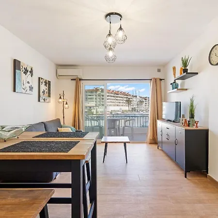 Fuer 4 Personen Ca 50 Qm In Empuriabrava, Costa Brava Golf De Roses *